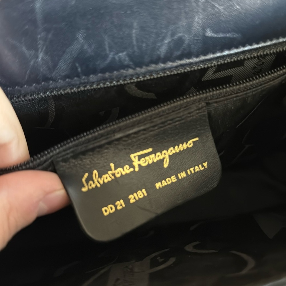 Midnight navy Ferragamo vintage top handle smooth calfskin bag - Picture 7 of 16
